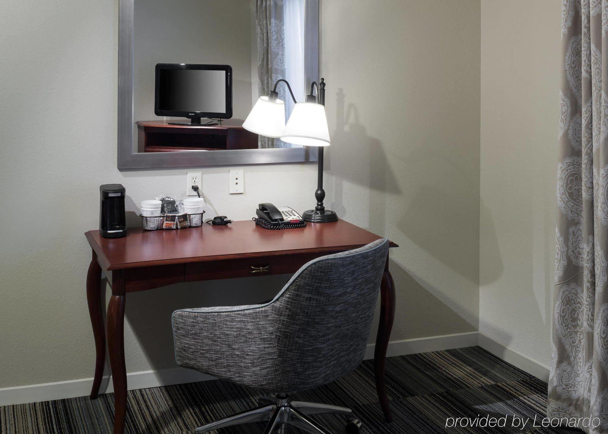 Hampton Inn & Suites Westford-Chelmsford Eksteriør billede